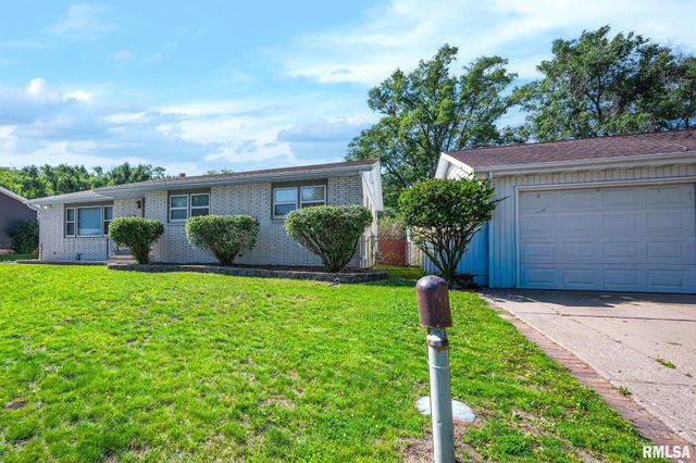 2008 LIGHTER Street, Pekin, IL 61554