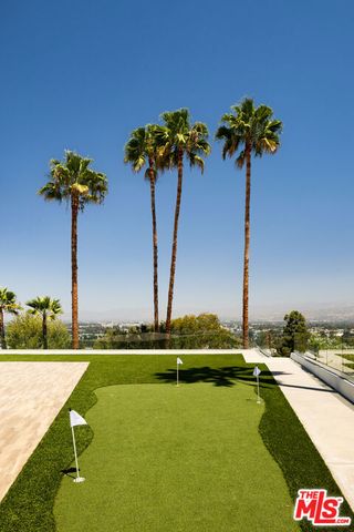 10901 Terryview Drive, Studio City (los Angeles), CA 91604