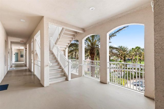 35 OCEAN CREST WAY 1135, Palm Coast, FL 32137