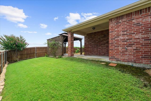 2142 Rubin Road, Fate, TX 75189