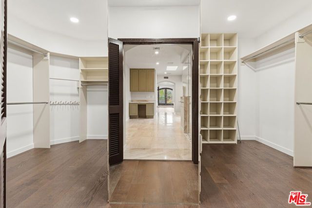 1200 N Doheny Drive, Los Angeles, CA 90069