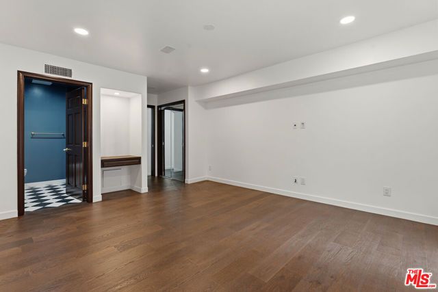 1200 N Doheny Drive, Los Angeles, CA 90069