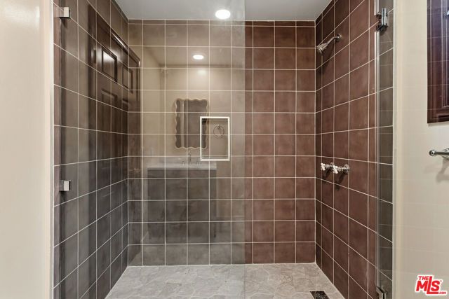1200 N Doheny Drive, Los Angeles, CA 90069