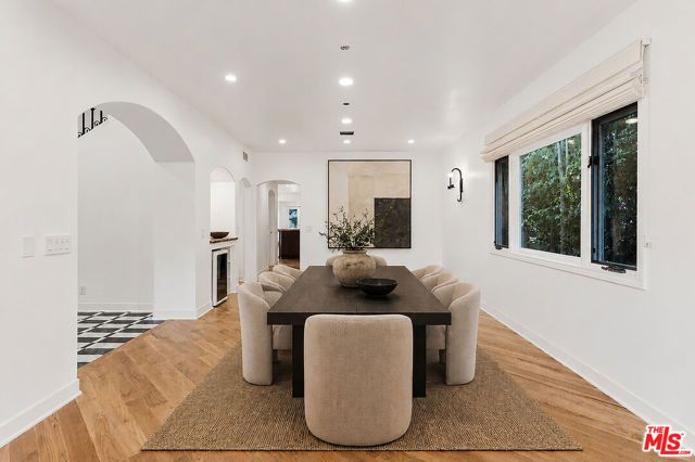 1200 N Doheny Drive, Los Angeles, CA 90069