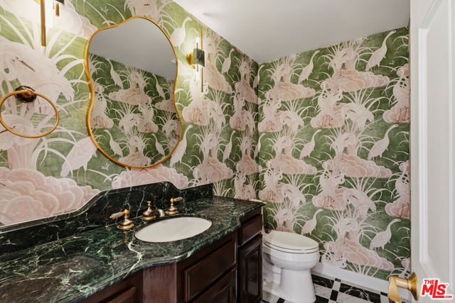 1200 N Doheny Drive, Los Angeles, CA 90069
