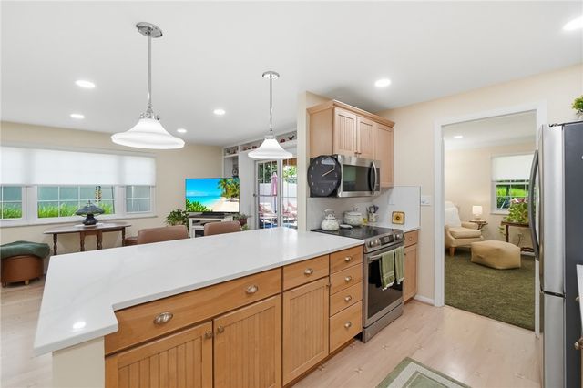 271 Edgebrook Drive, Centerville, OH 45459