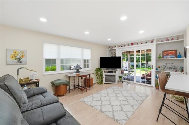 271 Edgebrook Drive, Centerville, OH 45459