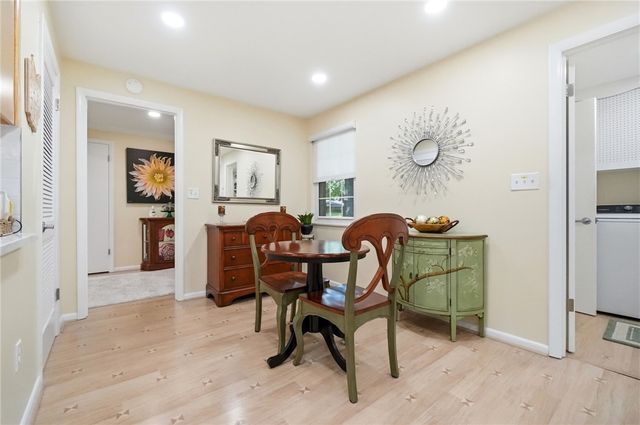271 Edgebrook Drive, Centerville, OH 45459