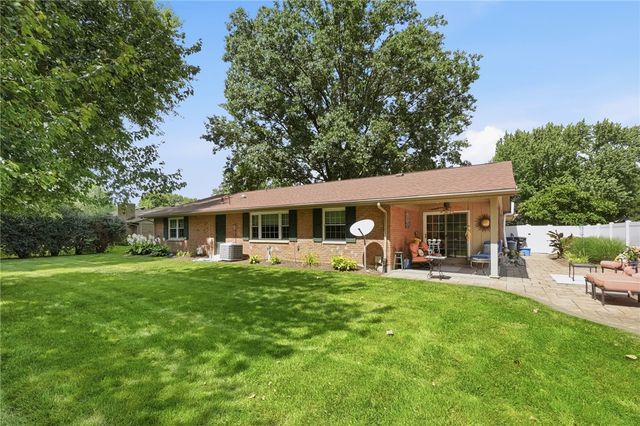 271 Edgebrook Drive, Centerville, OH 45459