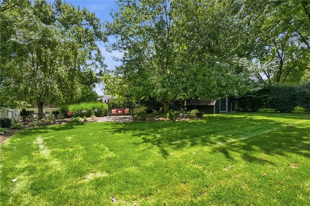 271 Edgebrook Drive, Centerville, OH 45459
