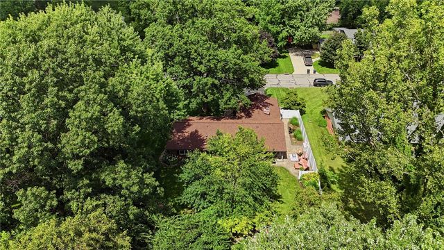 271 Edgebrook Drive, Centerville, OH 45459