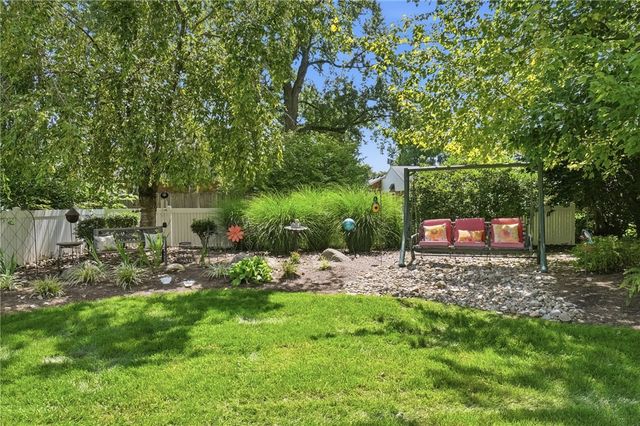 271 Edgebrook Drive, Centerville, OH 45459