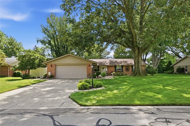 271 Edgebrook Drive, Centerville, OH 45459