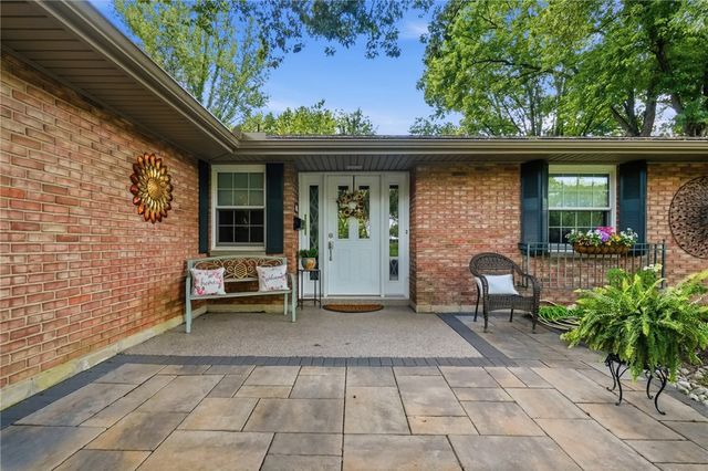 271 Edgebrook Drive, Centerville, OH 45459