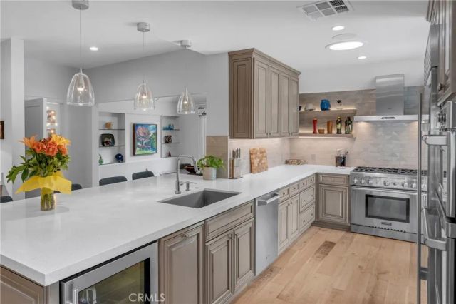 4275 Country Club Drive, Long Beach, CA 90807