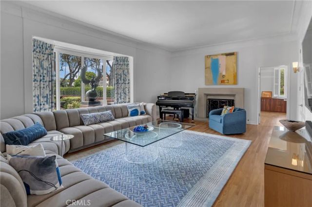 4275 Country Club Drive, Long Beach, CA 90807