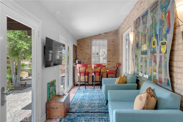 4275 Country Club Drive, Long Beach, CA 90807