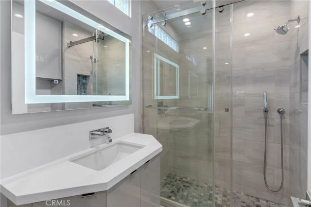 4275 Country Club Drive, Long Beach, CA 90807