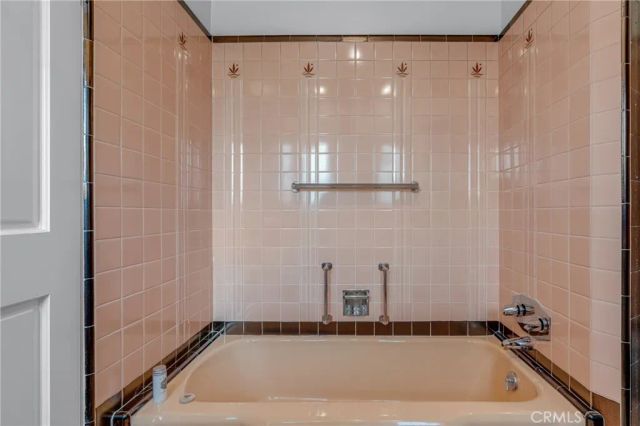 4275 Country Club Drive, Long Beach, CA 90807