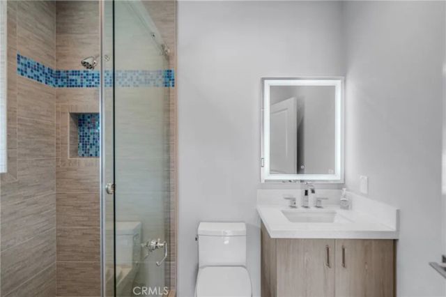 4275 Country Club Drive, Long Beach, CA 90807