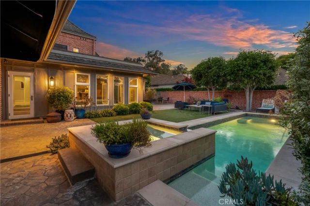 4275 Country Club Drive, Long Beach, CA 90807