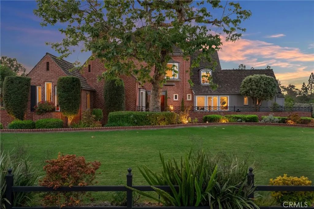 4275 Country Club Drive, Long Beach, CA 90807