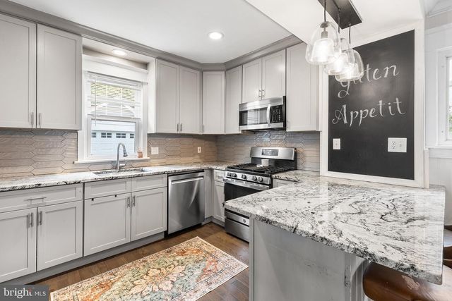 2420 WYNNEFIELD DR, Havertown, PA 19083