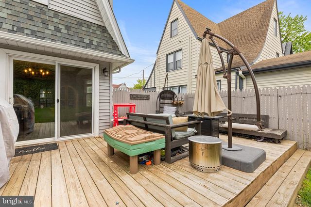 2420 WYNNEFIELD DR, Havertown, PA 19083