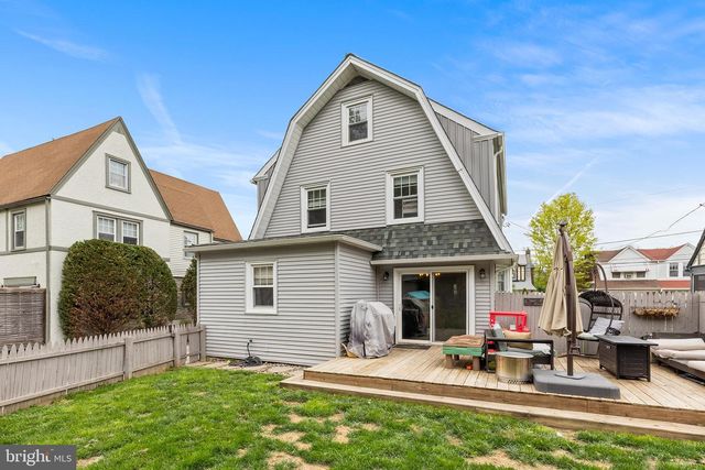 2420 WYNNEFIELD DR, Havertown, PA 19083