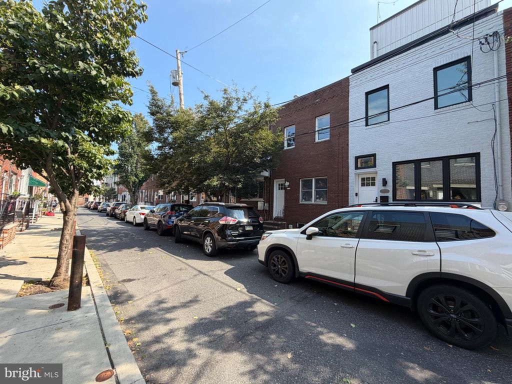 1322 MCCLELLAN ST, PHILADELPHIA, PA 19148 — photo 4