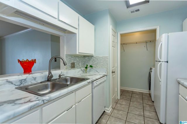 1207 Morning Sun Dr, Birmingham, AL 35242