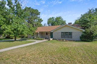 2308 Royal Lane, Greenville, TX 75402