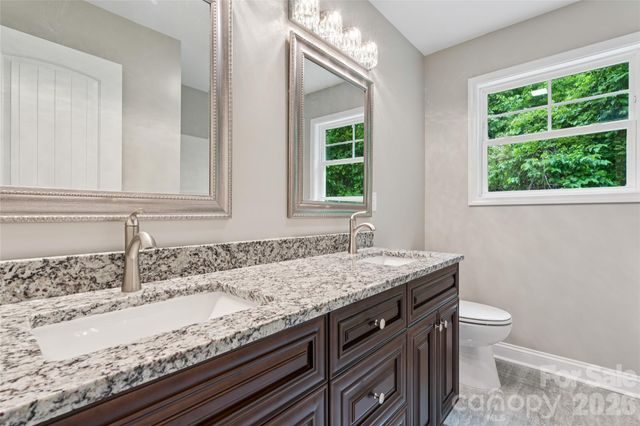 209 W 17th Street, Kannapolis, NC 28081
