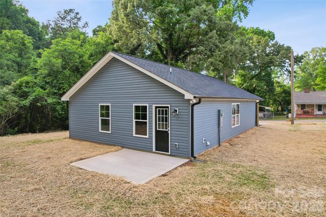 209 W 17th Street, Kannapolis, NC 28081