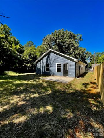 209 W 17th Street, Kannapolis, NC 28081