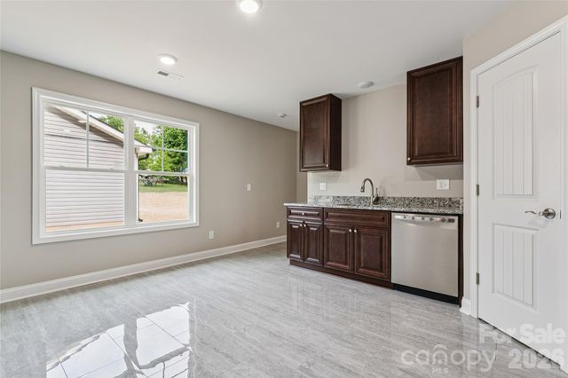 209 W 17th Street, Kannapolis, NC 28081