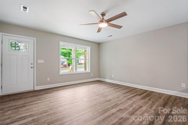 209 W 17th Street, Kannapolis, NC 28081