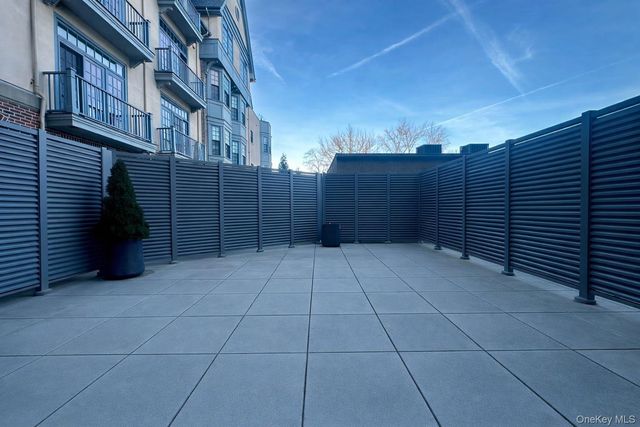 55 1ST Street 110, Pelham, NY 10803