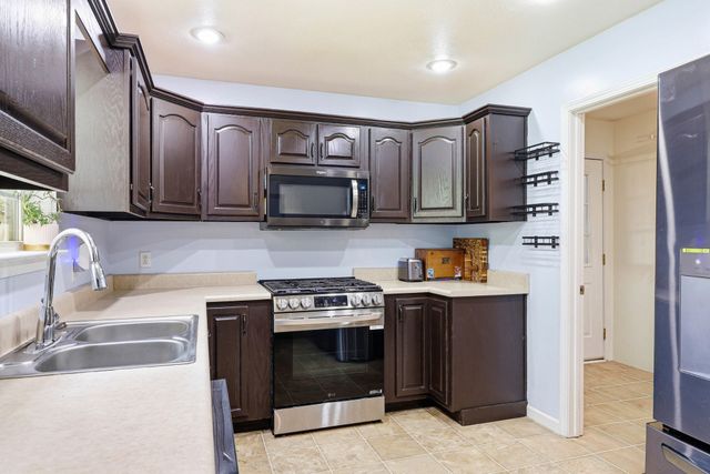 160 Pine Ridge Drive, Dayton, TN 37321