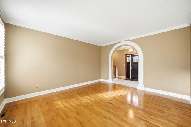 2070 King College Road, Bristol, TN 37620