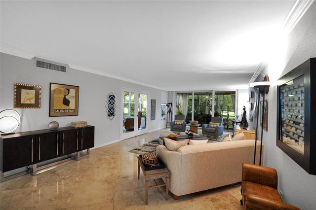 933 Cypress Grove Dr 102, Pompano Beach, FL 33069