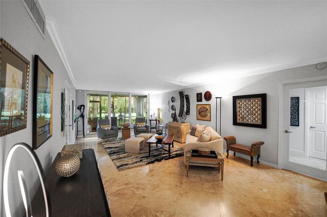 933 Cypress Grove Dr 102, Pompano Beach, FL 33069