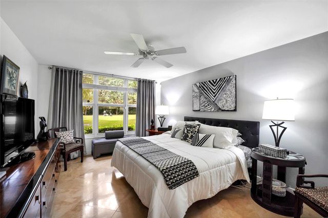 933 Cypress Grove Dr 102, Pompano Beach, FL 33069