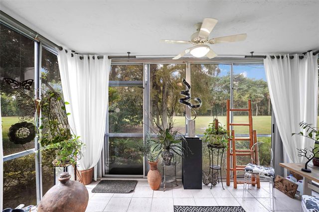 933 Cypress Grove Dr 102, Pompano Beach, FL 33069