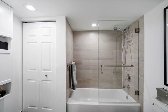 933 Cypress Grove Dr 102, Pompano Beach, FL 33069