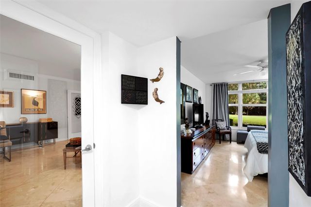 933 Cypress Grove Dr 102, Pompano Beach, FL 33069