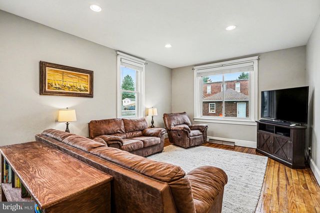 851 LOCUST ST, Columbia, PA 17512