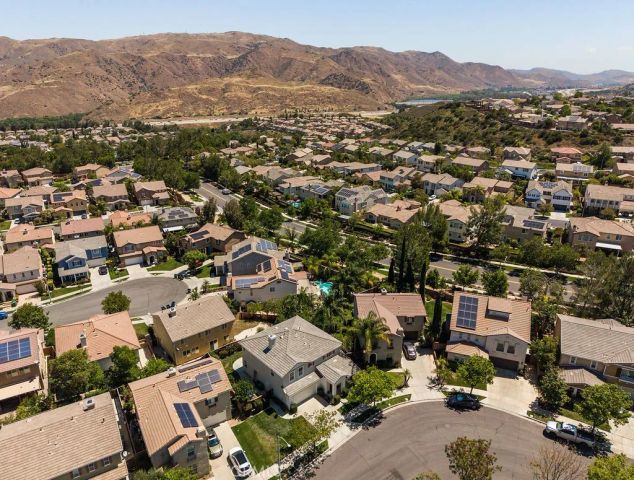 25574 Hyacinth Street, Corona, CA 92883
