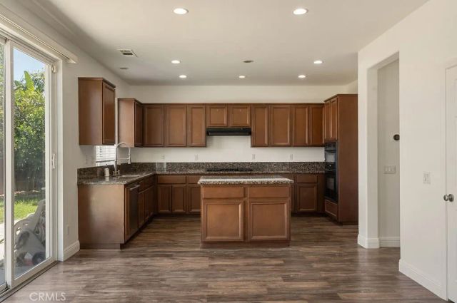 25574 Hyacinth Street, Corona, CA 92883