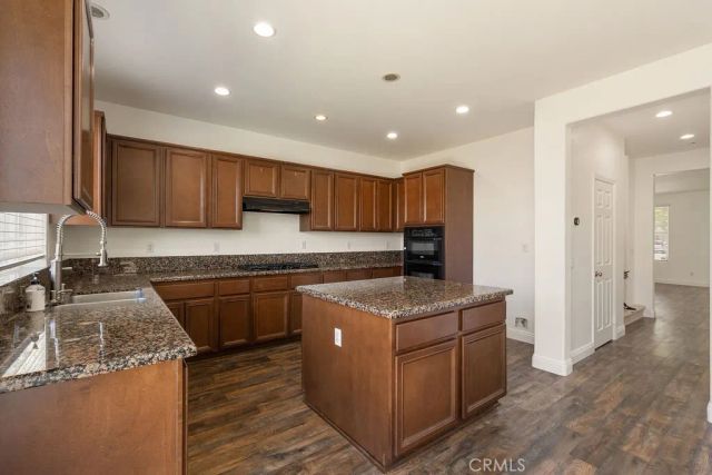 25574 Hyacinth Street, Corona, CA 92883